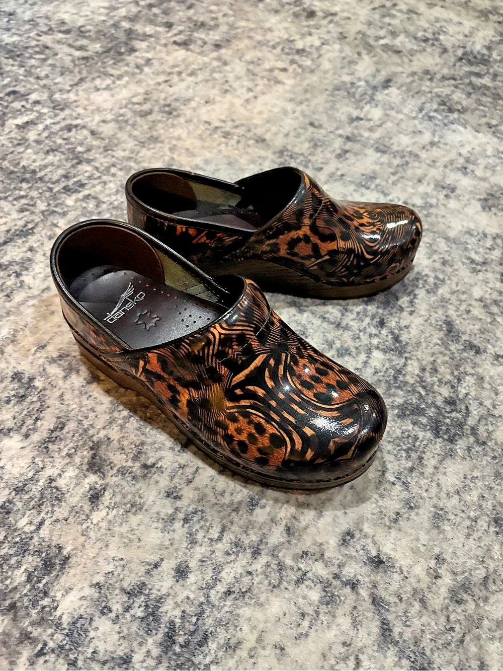 New Dansko Professional Clog Animal Print Clogs in Black & Brown size 37